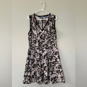Black and white Simply Vera Wang sleeveless dress;size L